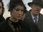 Les petits meurtres d'Agatha Christie - S1E3 - La plume empoisonée