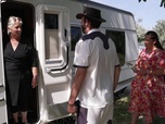 90' Enquêtes - De Nîmes aux Saintes-Maries de la mer : fêtes gitanes et féria sous tension